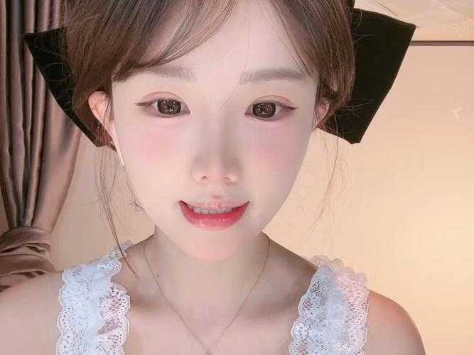抖音网红泡泡女神的个人背景资料是什么?