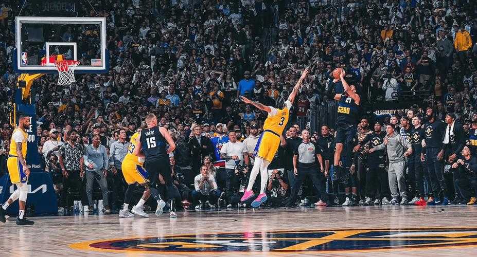 NBA史上最燃绝杀瞬间:高燃关键球集锦视频 季后赛逆天绝杀时刻