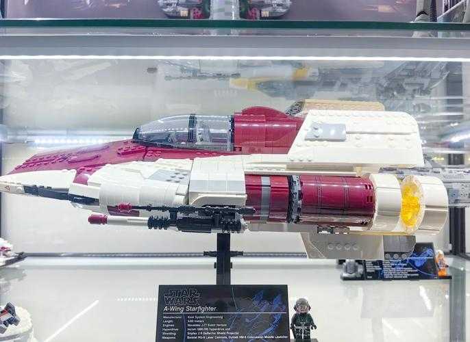 星空之翼战机:未来空战霸主,揭秘超强性能与尖端科技