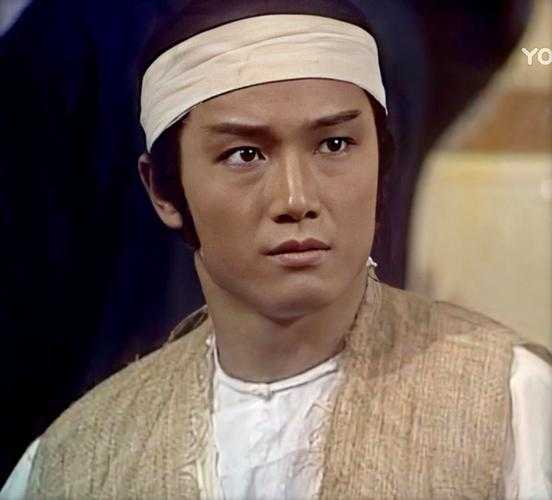 如何理解苗侨伟在经典版《赖布衣》中的演绎?