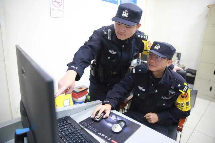 2025《看你怎么秀》监控疑云三区联动通关全攻略